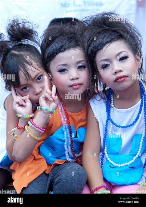 100,000+ Free Thai Girls & Girl Images